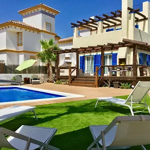 https://villa-la-caleta.es-andalucia.com